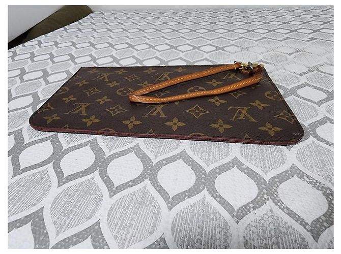 LOUIS VUITTON Monogram Neverfull MM Wristlet Marrón Castaño - vista 6
