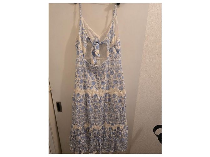 Bcbg Max Azria BCBGMAXAZRIA Maxikleid mit Blumenmuster Blau-Weiß - Ansicht 4