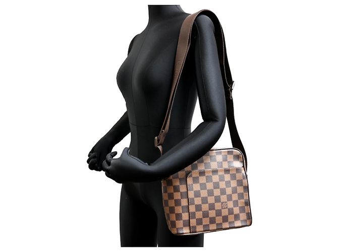 Borsa a tracolla Louis Vuitton Olaf PM Marrone - vista 10