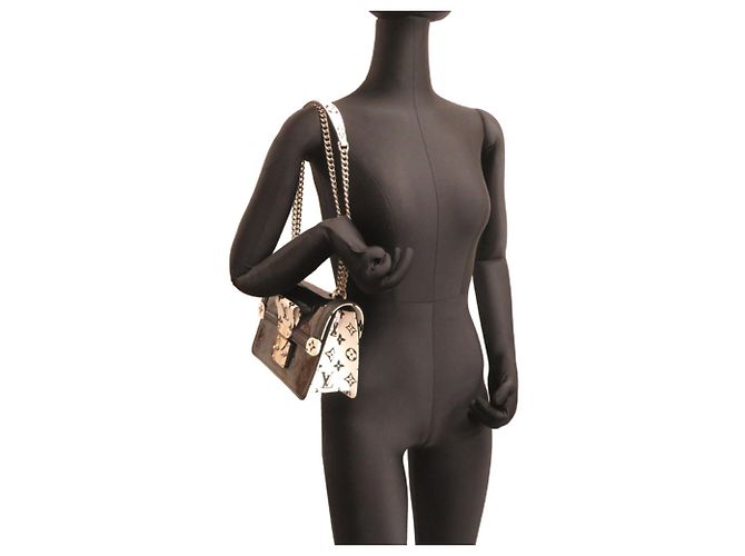 Borsa a tracolla Winewood PM da donna Louis Vuitton Nero Bianco - vista 8