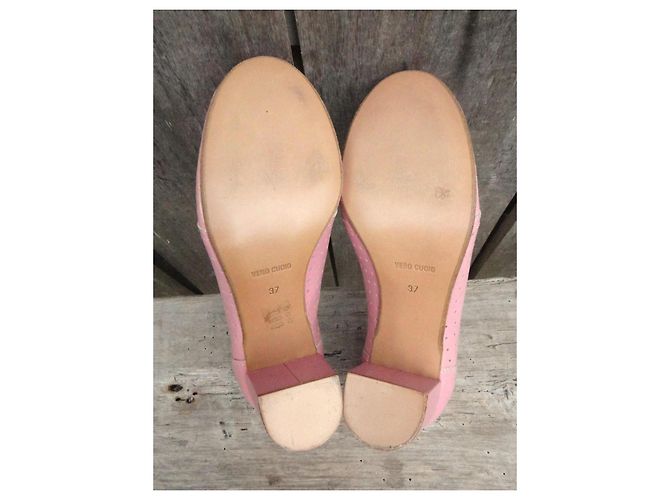 Swedish Hasbeens Décolleté in pelle traforata rosa - vista 5