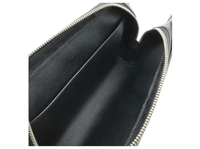 Clutch/Borsa Louis Vuitton Taiga Baikal Nero Grigio - vista 8