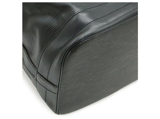 Borsa a Spalla Louis Vuitton Epi Noe Nero - vista 4
