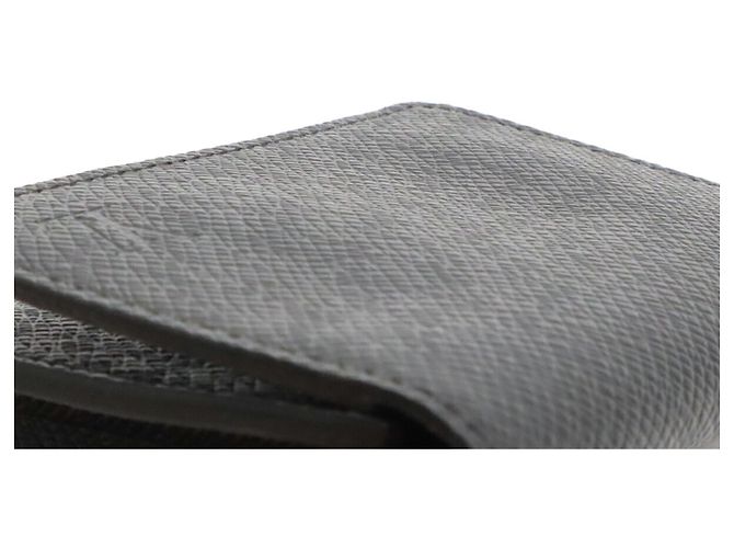 Tarjetero Taiga Louis Vuitton Negro Gris - vista 8