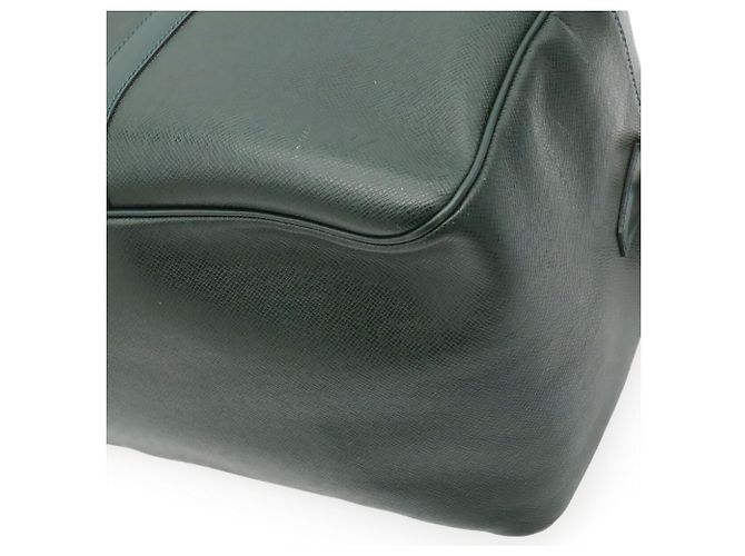 Borsa Boston Louis Vuitton Taiga Kendall PM in verde Episea - vista 4