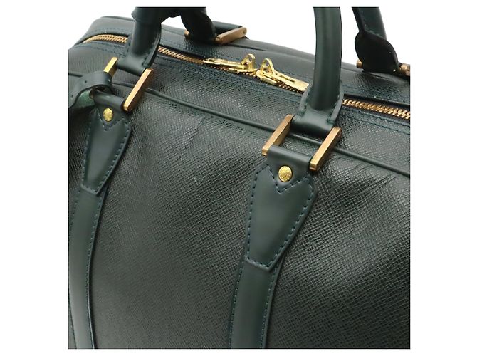 Borsa Boston Louis Vuitton Taiga Kendall PM in verde Episea - vista 8