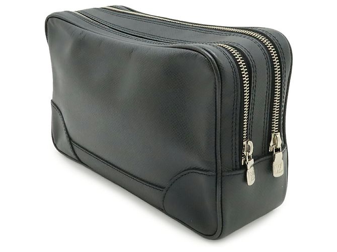 Clutch Louis Vuitton Taiga Nero Grigio - vista 3