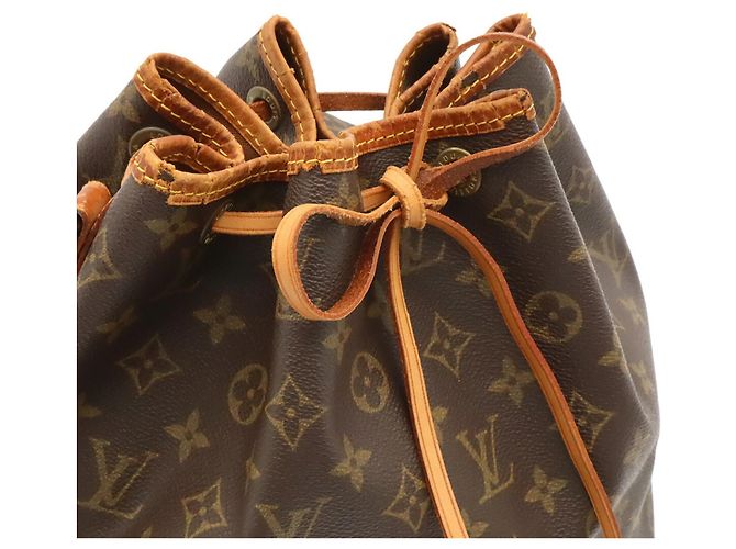 Noe Borsa a Spalla Louis Vuitton Monogram Petit Noé Marrone Bianco Monogramma - vista 5