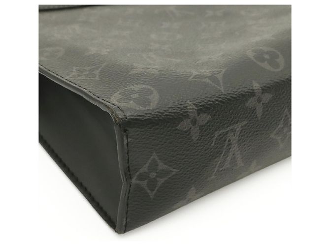 Louis Vuitton Monogram Eclipse Pochette Voyage MM Marrone Nero Monogramma - vista 4