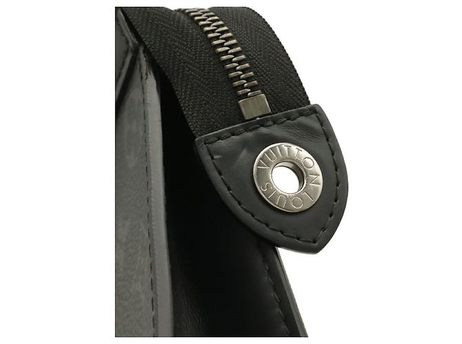 Louis Vuitton Monogram Eclipse Pochette Voyage MM Marrone Nero Monogramma - vista 5