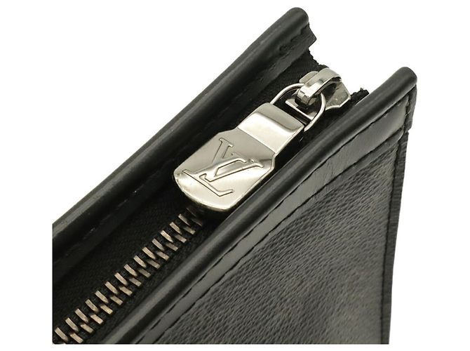 Louis Vuitton Monogram Eclipse Pochette Voyage MM Marrone Nero Monogramma - vista 6