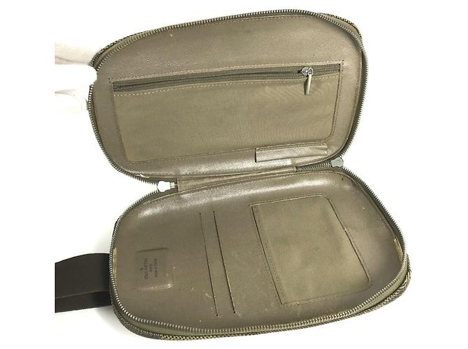Borsa a tracolla Louis Vuitton Damier Geant Maje Cachi - vista 12