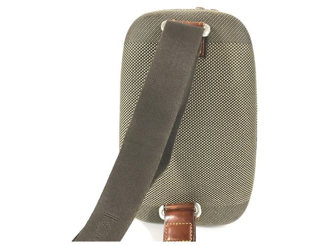 Borsa a tracolla Louis Vuitton Damier Geant Maje Cachi - vista 2