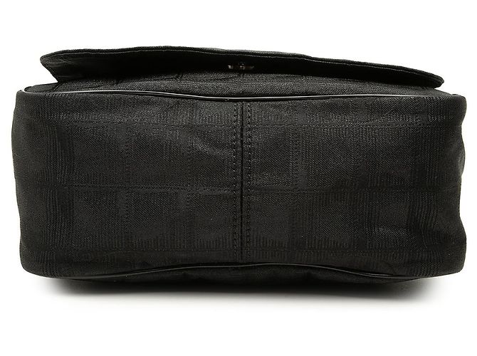 Chanel Black New Travel Line Nylon Crossbody Nero - vista 3