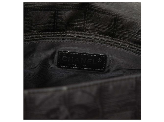 Chanel Black New Travel Line Nylon Crossbody Nero - vista 5