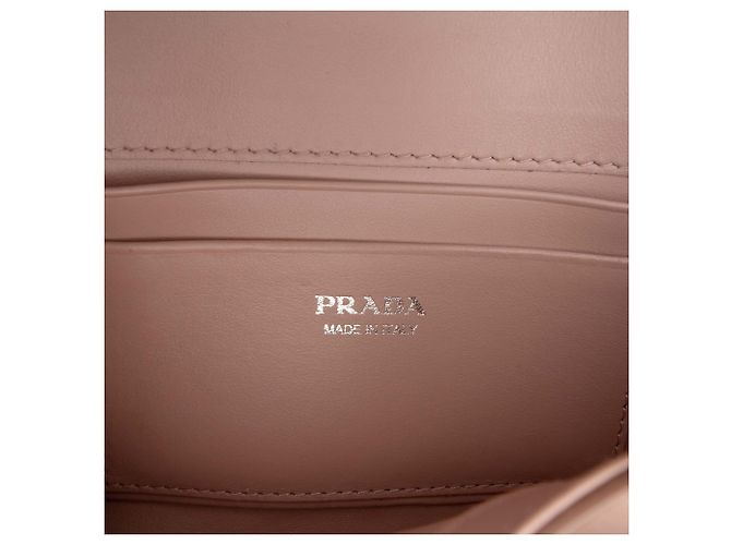 Prada Borsa a tracolla Sidonie Mini in Saffiano marrone e pelle City Carne - vista 5