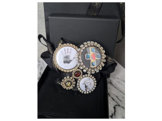 Spilla Chanel Spring Runway 2008 di Karl Lagerfeld Nero Bianco Rosso Blu D'oro Gold hardware - vista 12