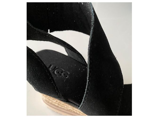 UGG Sandalias de cuña en ante negro - vista 6