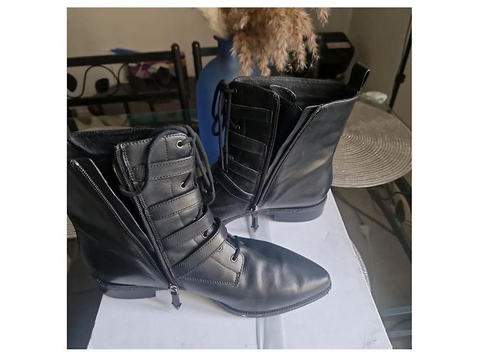 Autre Marque Botas What For de cuero negro con tachuelas - vista 4
