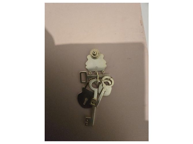 Tory Burch "Surreal Lock & Key" Ohrringe Golden - Ansicht 8