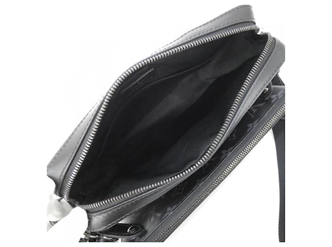Borsa Messenger Trio Monogram Eclipse Reverse Louis Vuitton Nero - vista 6