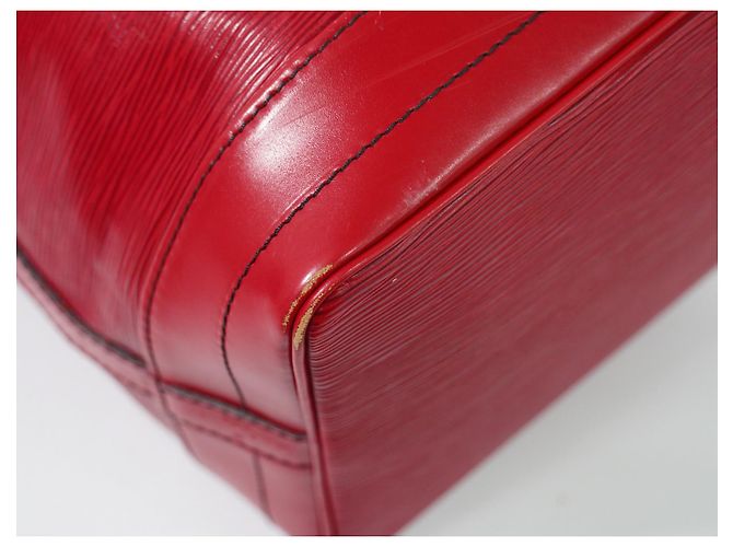 Louis Vuitton Petit Noe NM Epi Leather Rosso - vista 7