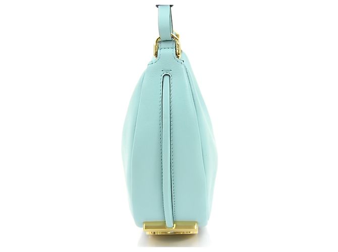 Fendi Schultertasche aus hellblauem Leder - Ansicht 2