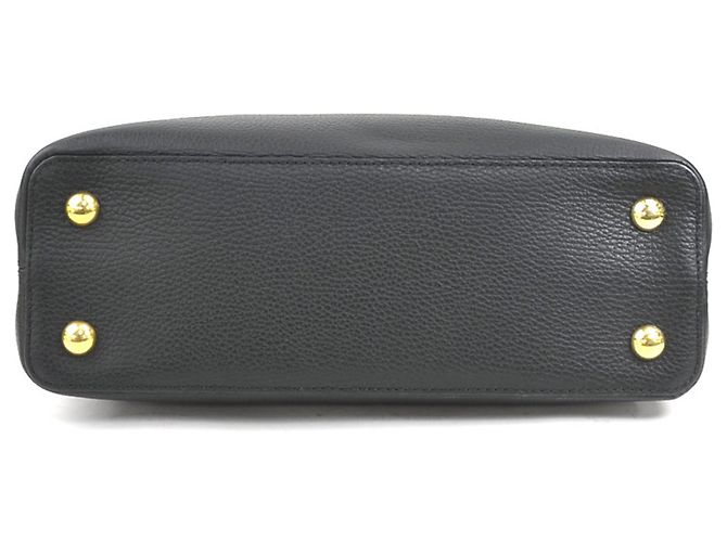 Borsa a tracolla in pelle Louis Vuitton Capucines MM Nero - vista 4