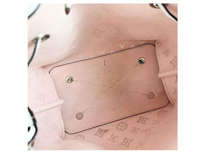 Borsa Louis Vuitton Monogram Mahina Bella Rosa Bianco - vista 5