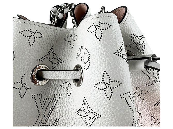 Borsa Louis Vuitton Monogram Mahina Bella Rosa Bianco - vista 6