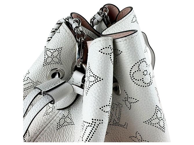 Borsa Louis Vuitton Monogram Mahina Bella Rosa Bianco - vista 7