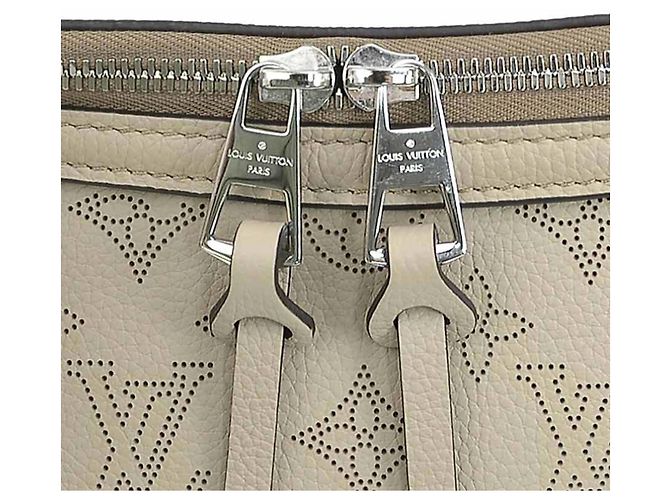 Borsa a tracolla Louis Vuitton in Galle - vista 11