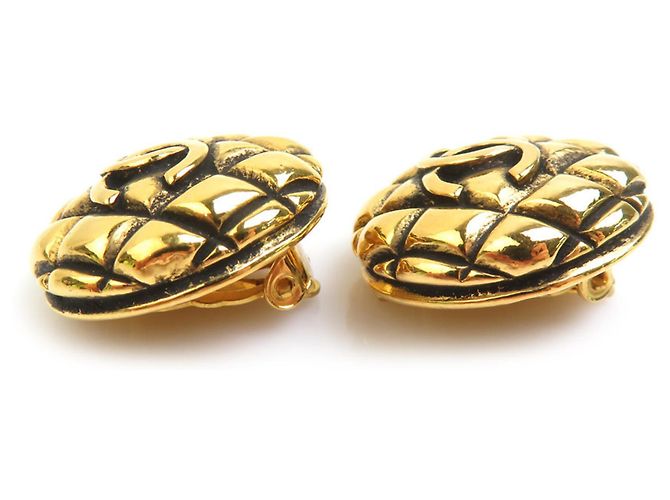 Orecchini a clip dorati Chanel D'oro - vista 3