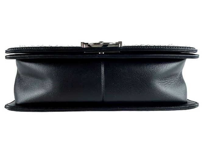 Borsa a tracolla Chanel Boy Nero Bianco - vista 4