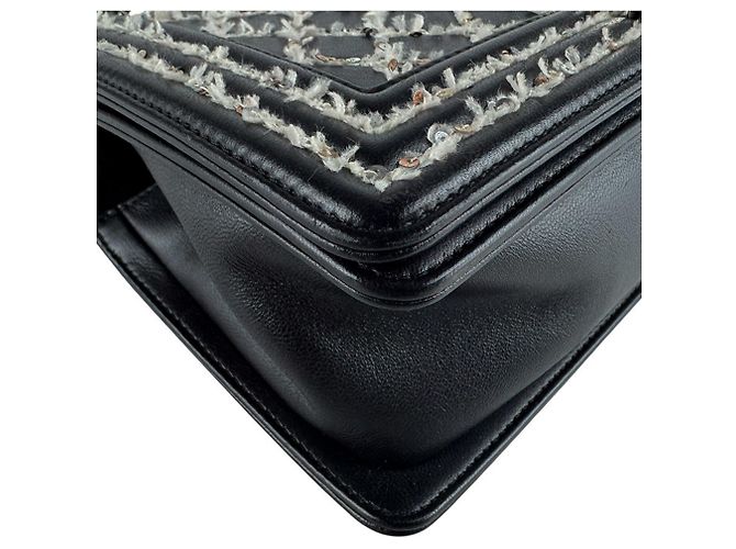 Borsa a tracolla Chanel Boy Nero Bianco - vista 8