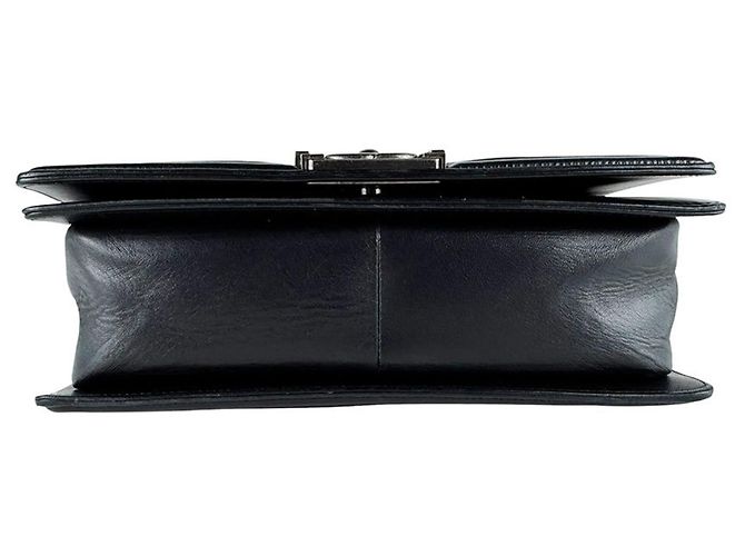 Borsa a tracolla Chanel Boy in pelle nera Nero - vista 4