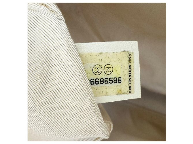 Borsa in pelle e vinile Chanel Giallo - vista 13