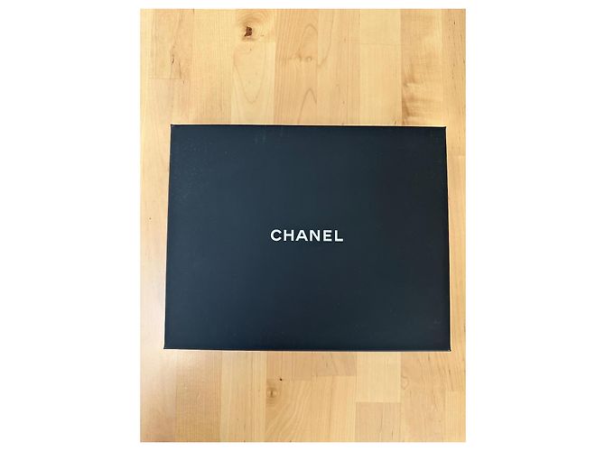 Chanel Seidentuch in Rosa mit CC-Logo Pink - Ansicht 3