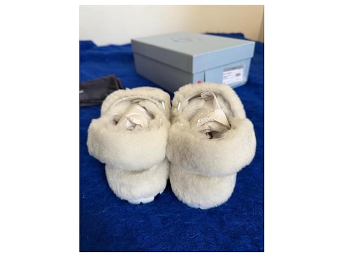 Prada Sandali in Shearling Bianco - vista 5