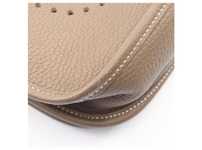 Hermès Borsa a tracolla Hermes Evelyne 3 Trois PM Marrone Taupe - vista 6