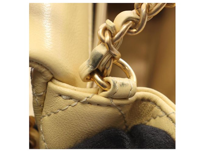 Borsa a Spalla Chanel Mini Matelassé Giallo - vista 6