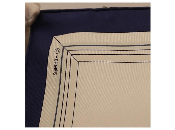 Hermès HERMES Carré 90 Sciarpa "Quai aux Fleurs" Seta Blu Bianco Auth 186912M - vista 11