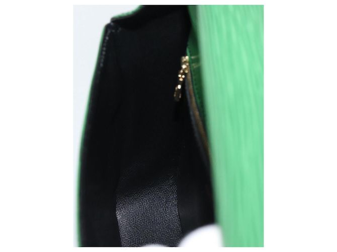 Borsa a Spalla LOUIS VUITTON Epi Saint Cloud GM Verde M52194 LV Auth 191689 - vista 24