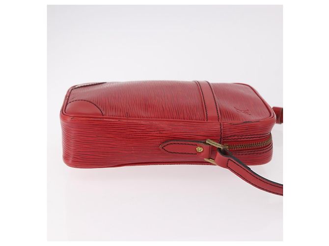 Borsa a Spalla LOUIS VUITTON Epi Danube Rosso M45637 LV Auth 191681 - vista 4