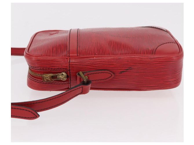Borsa a Spalla LOUIS VUITTON Epi Danube Rosso M45637 LV Auth 191681 - vista 6