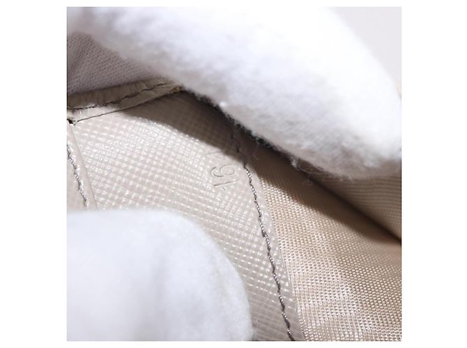 Saffiano Portafoglio compatto PRADA in pelle Safiano grigio e oro Auth 191383V Marrone D'oro - vista 10