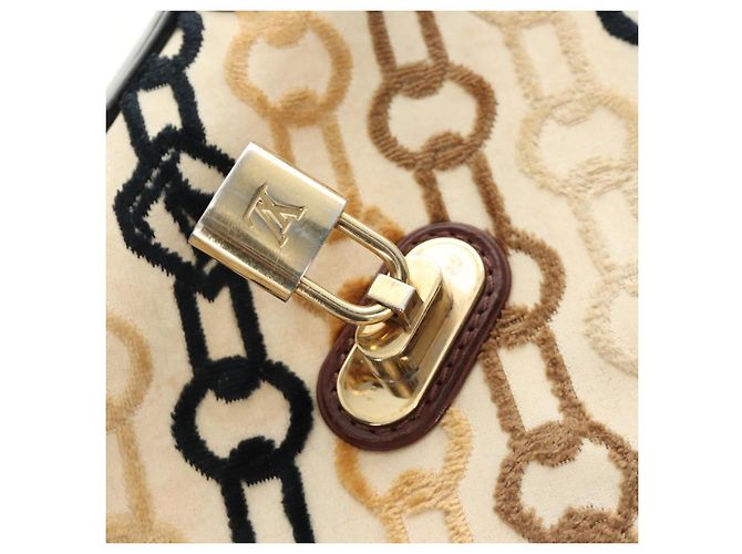 LOUIS VUITTON Pochette Lover Monogram Charm Borsa Avorio M95194 LV Auth 190047SAV Crudo - vista 21