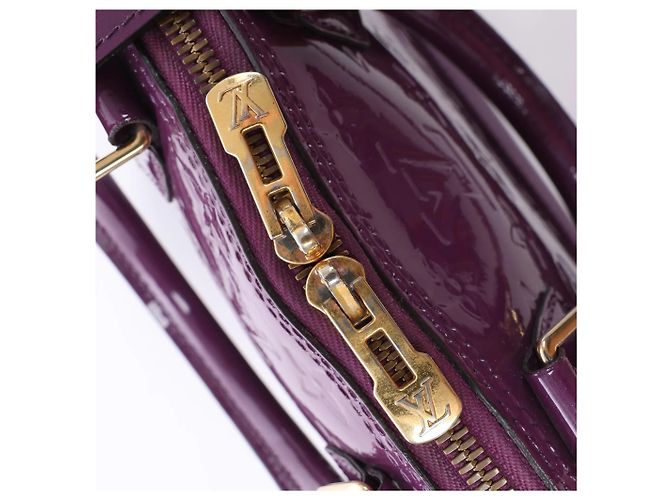 Sac à main Louis Vuitton Alma BB Monogram Vernis Violet - vue 11