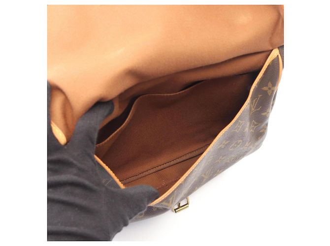Borsa a Spalla Louis Vuitton Saumur 30 Monogram Marrone Monogramma - vista 4