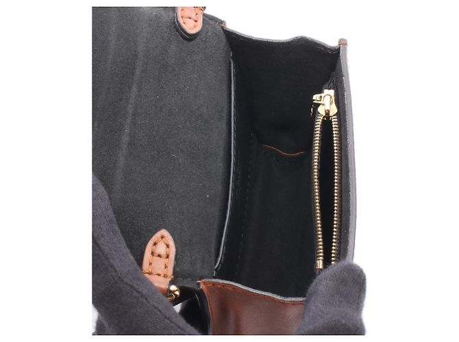 Louis Vuitton Dauphine BB Bumbag Marrone Monogramma - view 3